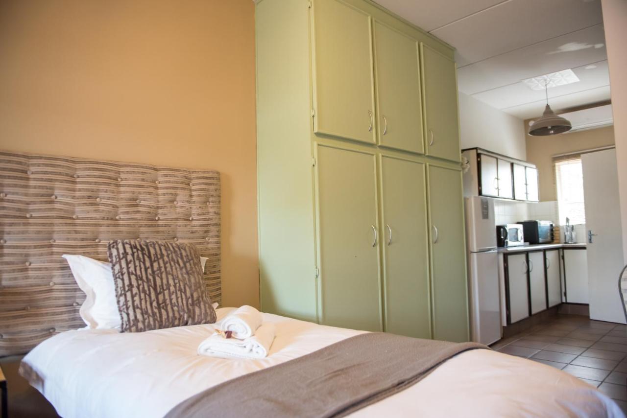 Melrose Place Guestrooms Potchefstroom Eksteriør billede